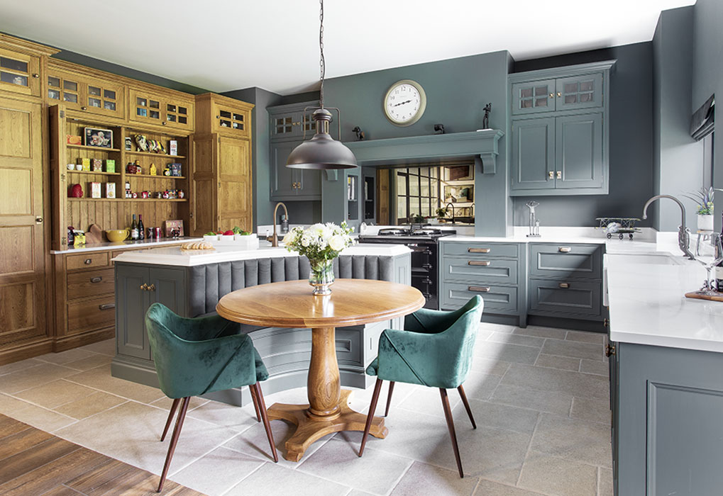 Handcrafted Bespoke Kitchen in Tudor Oak